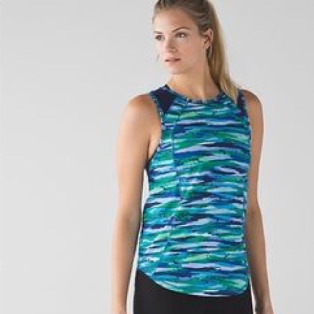 Lululemon sculpt tank size 6